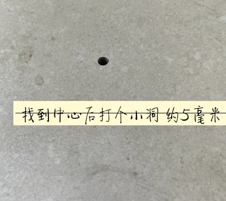 五台瓷砖空鼓维修公司专业解答在瓷砖铺贴过程中，如果砂料搅拌不均匀，将会带来以下问题